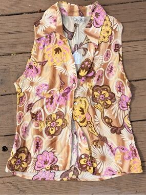 Vintage 90’s Andrea Mare Tan and Pink Floral Sleeveless Button-Up Top
